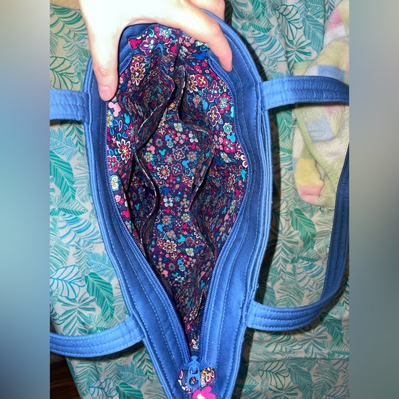 SOLD Disney Vera Bradley small vera tote - Picture 3 of 5